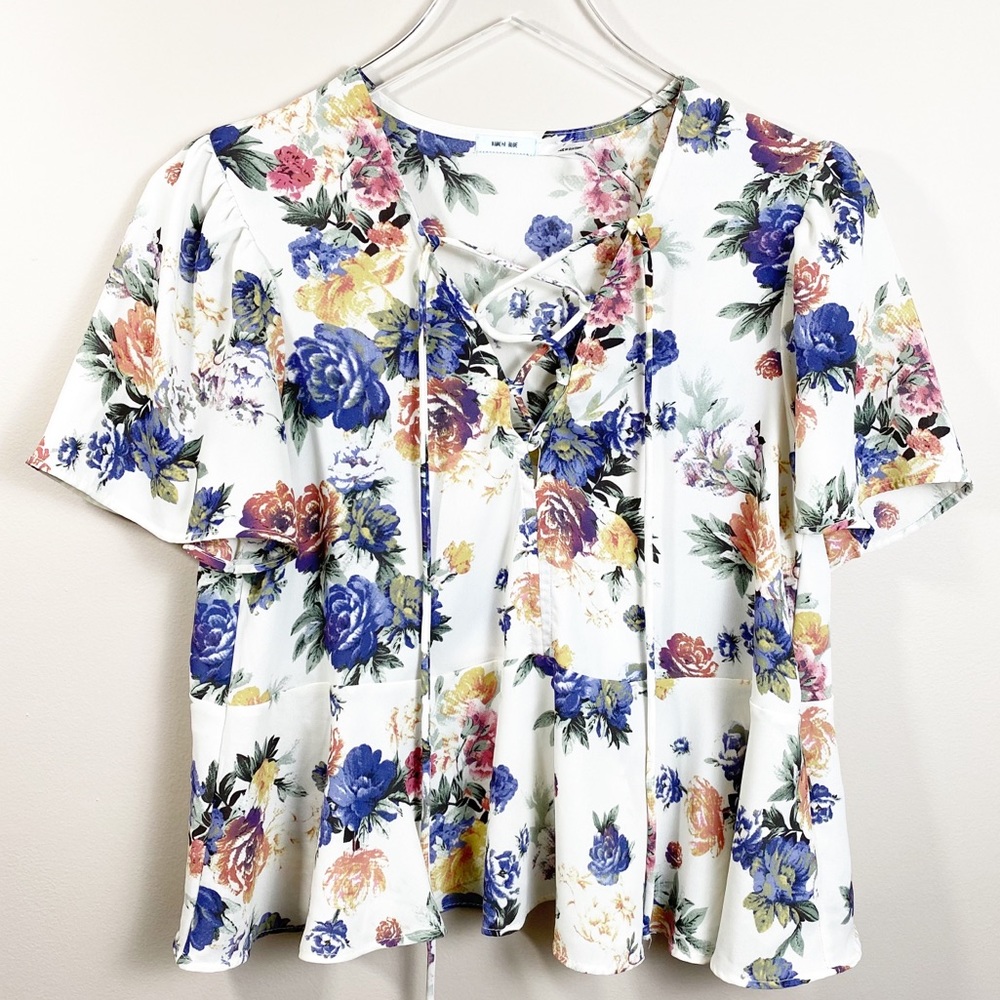 Anthropologie Kimchi Blue Floral Lace Up Blouse